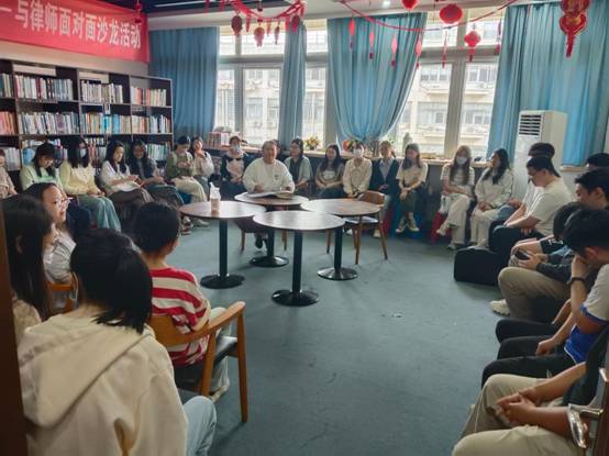 d57216a419144b901c3bfbfd3f50a954